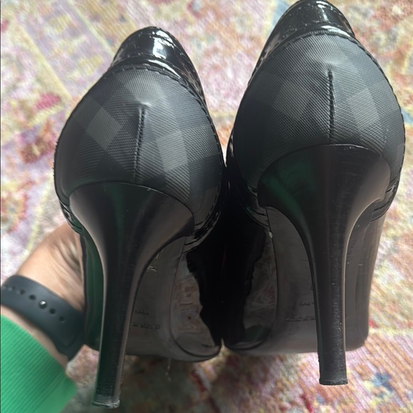 Women’s Burberry Heels - Picture 5 of 5